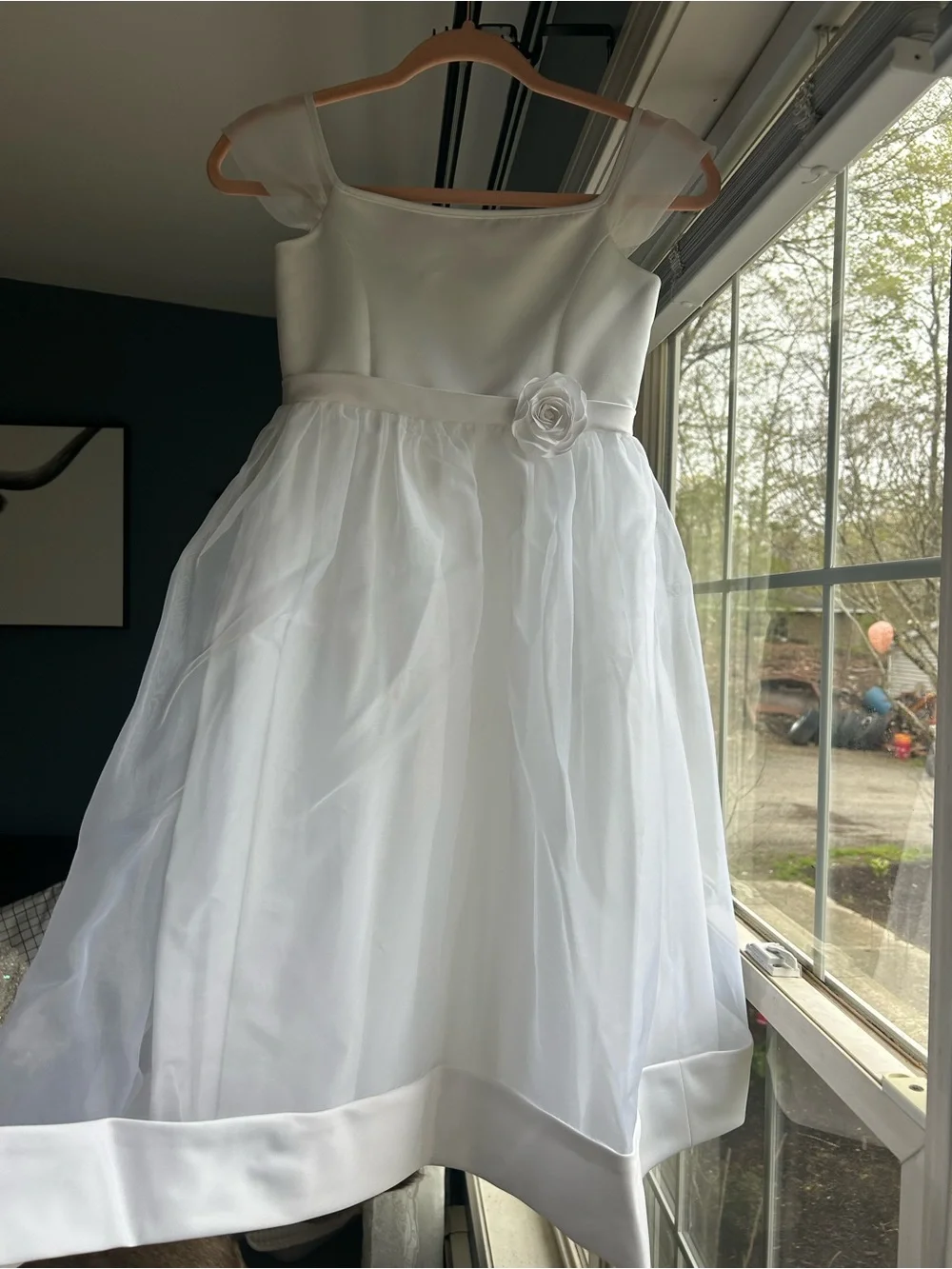 David's Bridal White Girls' Off-Shoulder Flower-Applique Dress - Picture 2 of 4